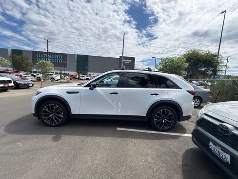 Used 2025 MAZDA CX-70 Plug-In Hybrid w/ Premium Pkg AWD/4WD image 10