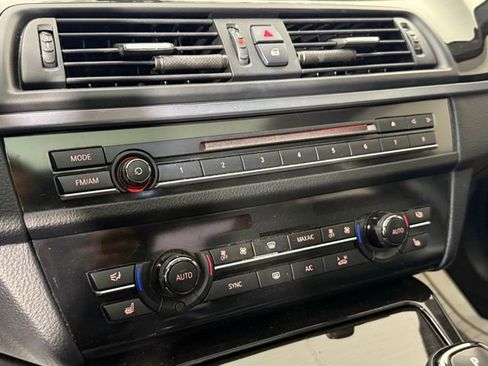 Used 2014 BMW 550i Sedan w/ Executive Package image 19