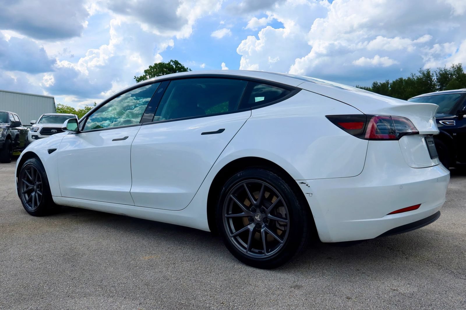 Used 2021 Tesla Model 3 Standard Range Plus RWD image 4