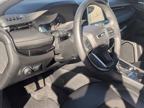 Used 2022 Jeep Compass Altitude image 10