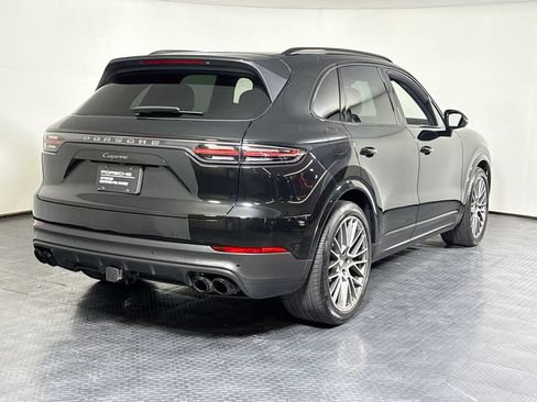 Certified 2023 Porsche Cayenne Platinum Edition AWD/4WD image 14