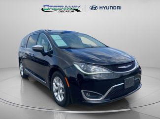 Used 2020 Chrysler Pacifica Limited video 1
