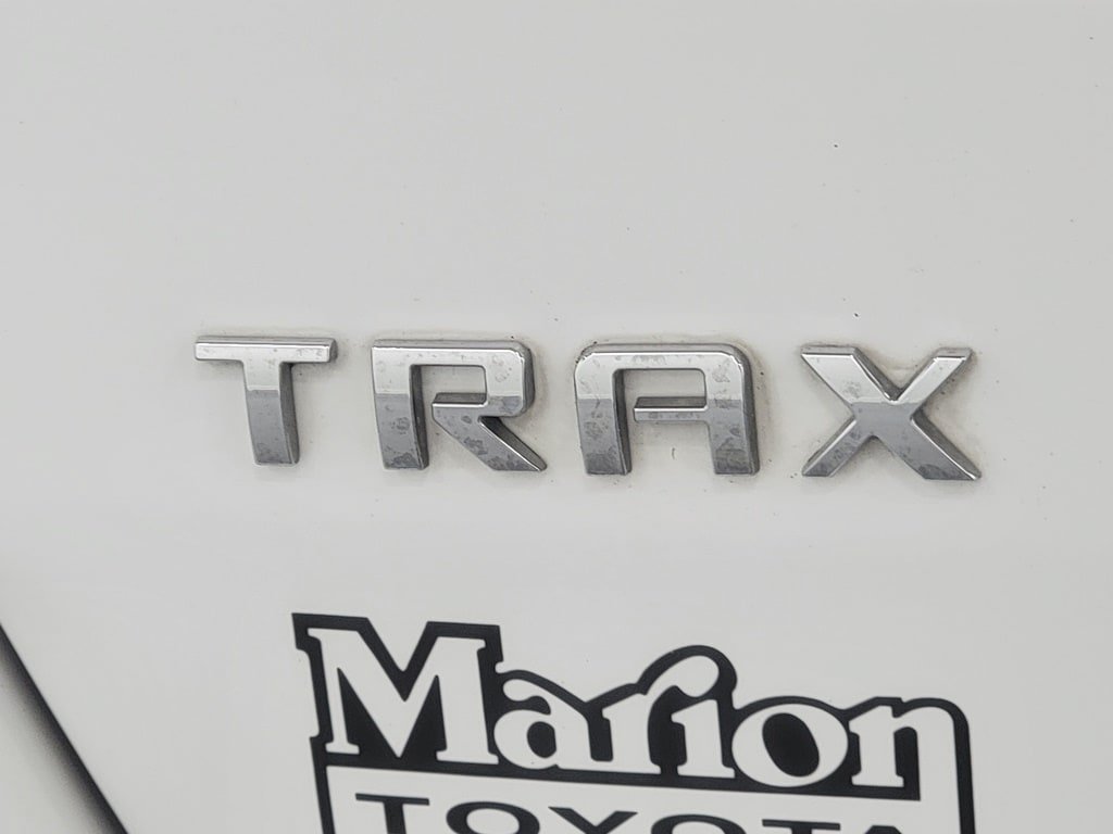 Used 2020 Chevrolet Trax LS FWD image 9