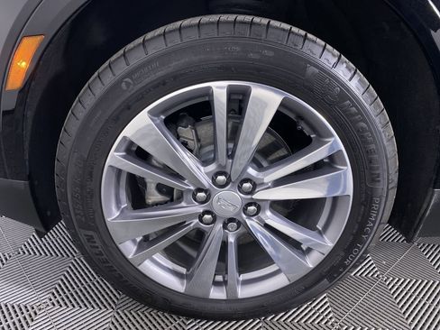 Certified 2025 Cadillac XT5 Premium Luxury FWD image 30