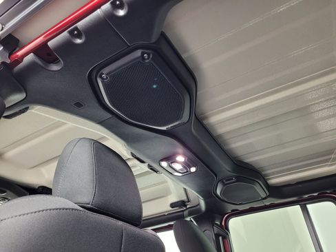 Used 2021 Jeep Wrangler Unlimited Sport S image 17