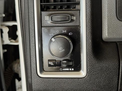 Used 2019 RAM 1500 Lone Star image 19