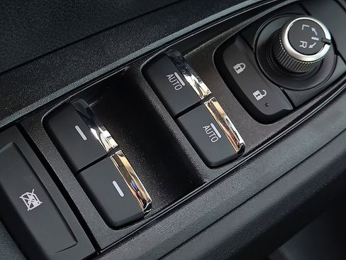 New 2025 Subaru Crosstrek 2.5i Limited image 18