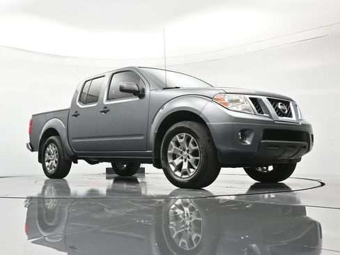 Used 2021 Nissan Frontier SV image 38