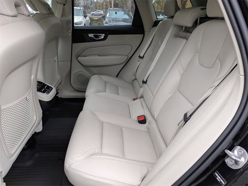 New 2026 Volvo XC60 B5 Ultra w/ Protection Package Premier image 15