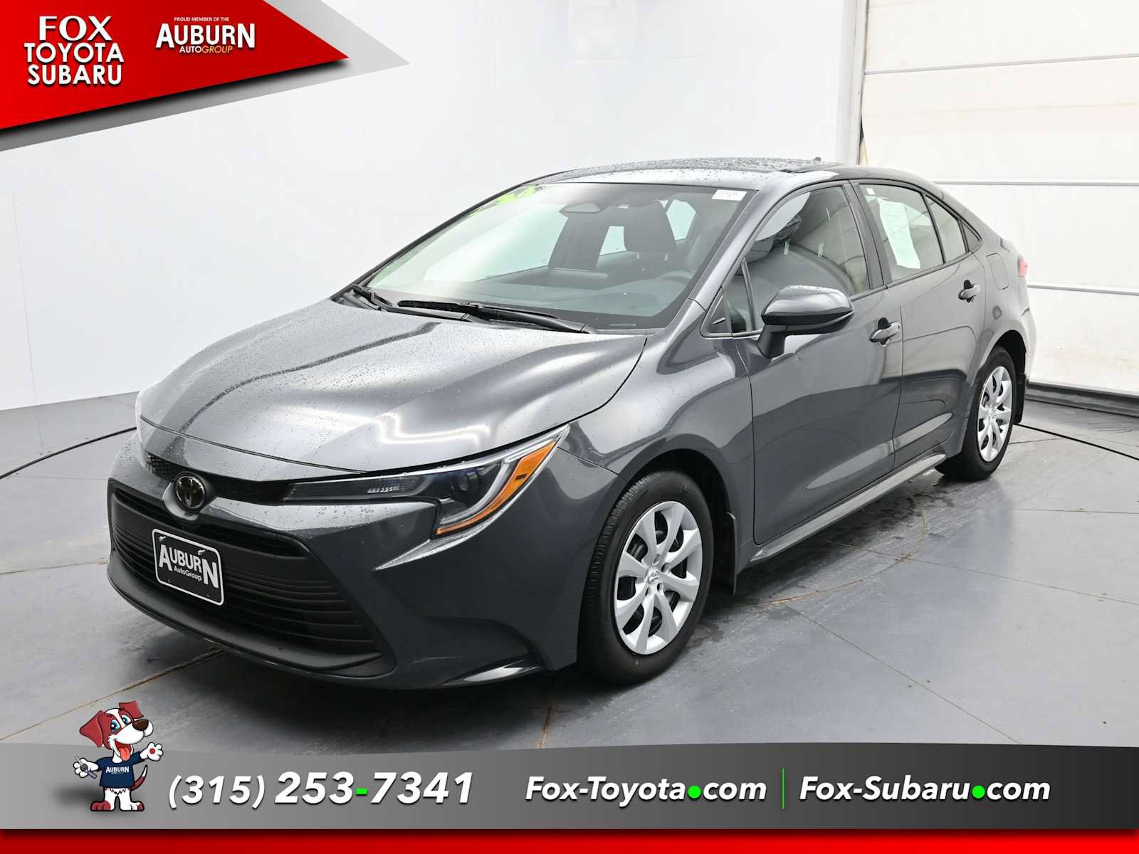 Used 2024 Toyota Corolla LE FWD image 2