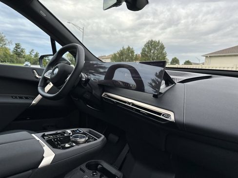 New 2026 BMW iX xDrive45 image 26