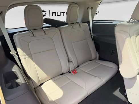 Used 2022 Lincoln Aviator Reserve w/ Elements Package Plus RWD image 33