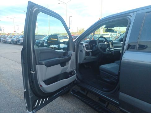 New 2026 Ford F250 XLT w/ XLT Premium Package image 12