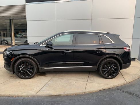 Certified 2023 Lincoln Nautilus Reserve w/ Equipment Group 201A AWD/4WD image 2