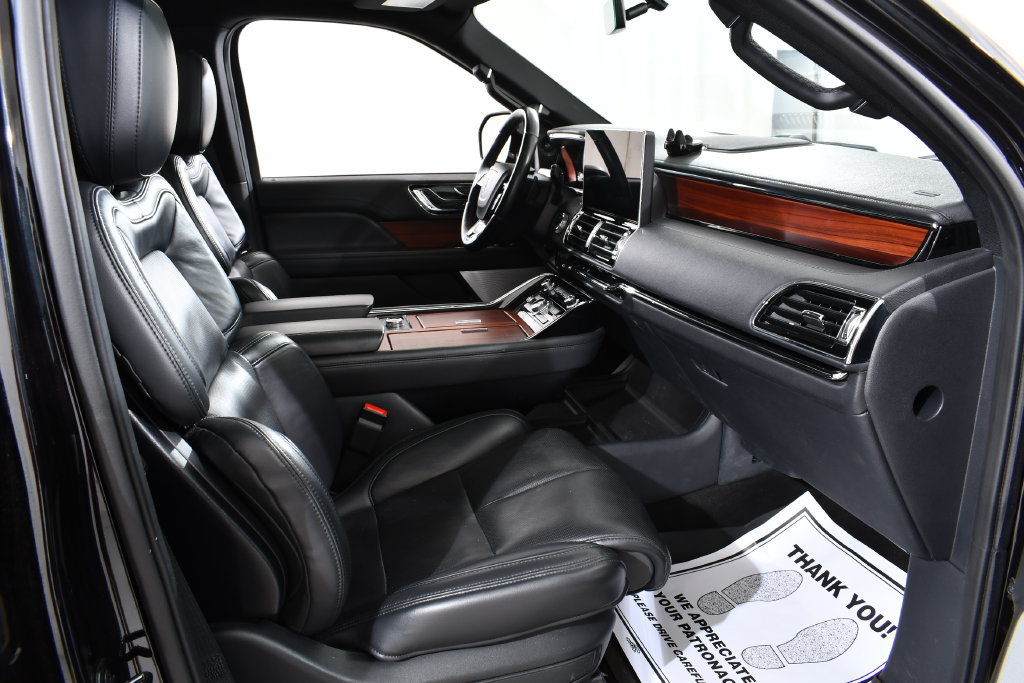 Used 2024 Lincoln Navigator L Reserve AWD/4WD image 10