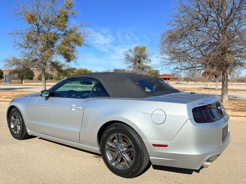 Used 2014 Ford Mustang Premium image 6