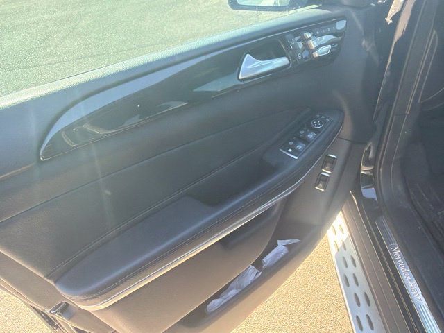 Used 2017 Mercedes-Benz GLS 550 4MATIC image 17