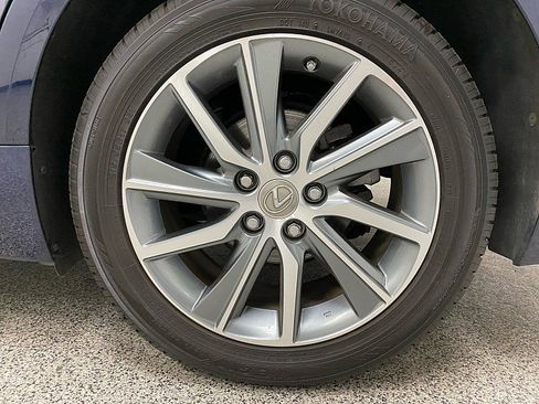 Used 2016 Lexus ES 300h image 24