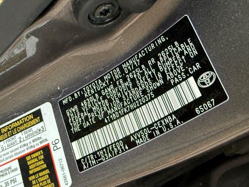 Used 2017 Toyota Camry LE FWD image 27
