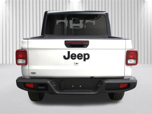 New 2026 Jeep Gladiator Sport image 4