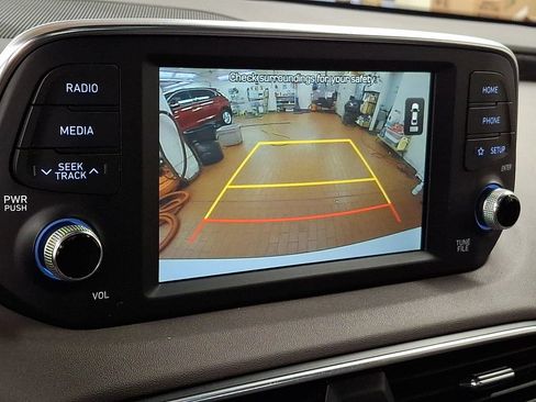 Used 2019 Hyundai Santa Fe Limited AWD/4WD image 16