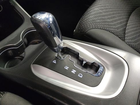 Used 2020 Dodge Journey SE image 26