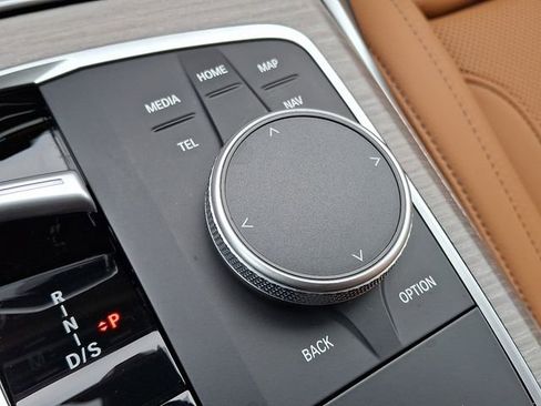 Certified 2025 BMW M340i xDrive w/ Premium Package image 17