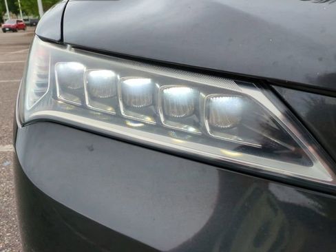 Used 2016 Acura TLX FWD image 10
