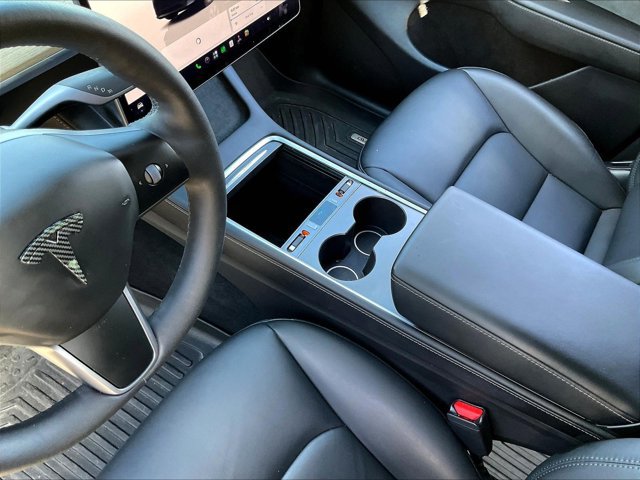Used 2024 Tesla Model Y Long Range AWD/4WD image 11