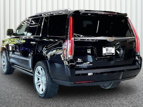 Used 2015 Cadillac Escalade Premium AWD/4WD image 4