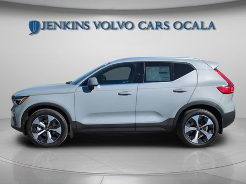 New 2025 Volvo XC40 B5 Core w/ Protection Package Premier image 5
