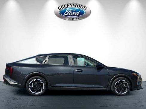 Used 2025 Kia K4 EX FWD image 3
