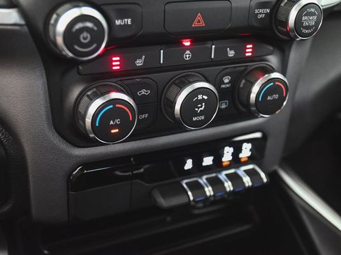 Used 2022 RAM 1500 Big Horn image 22