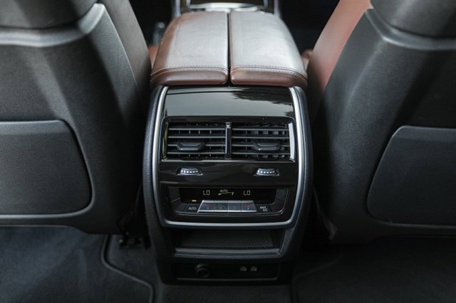Used 2023 BMW X7 xDrive40i AWD/4WD image 52