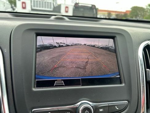 Used 2024 Chevrolet Equinox LT AWD/4WD image 22
