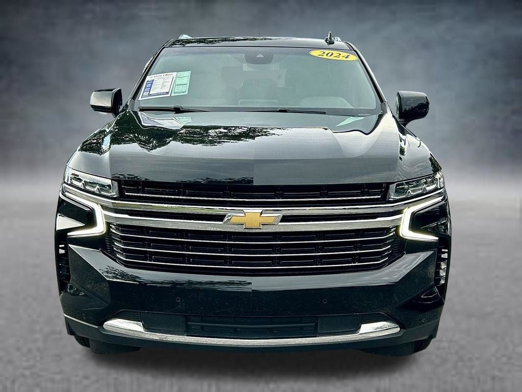 Used 2024 Chevrolet Tahoe LT RWD image 2