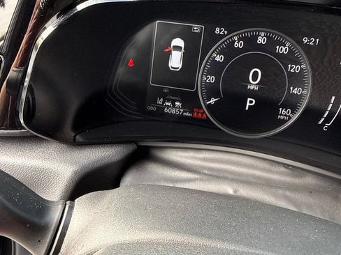 Used 2022 Lexus NX 250 FWD image 2