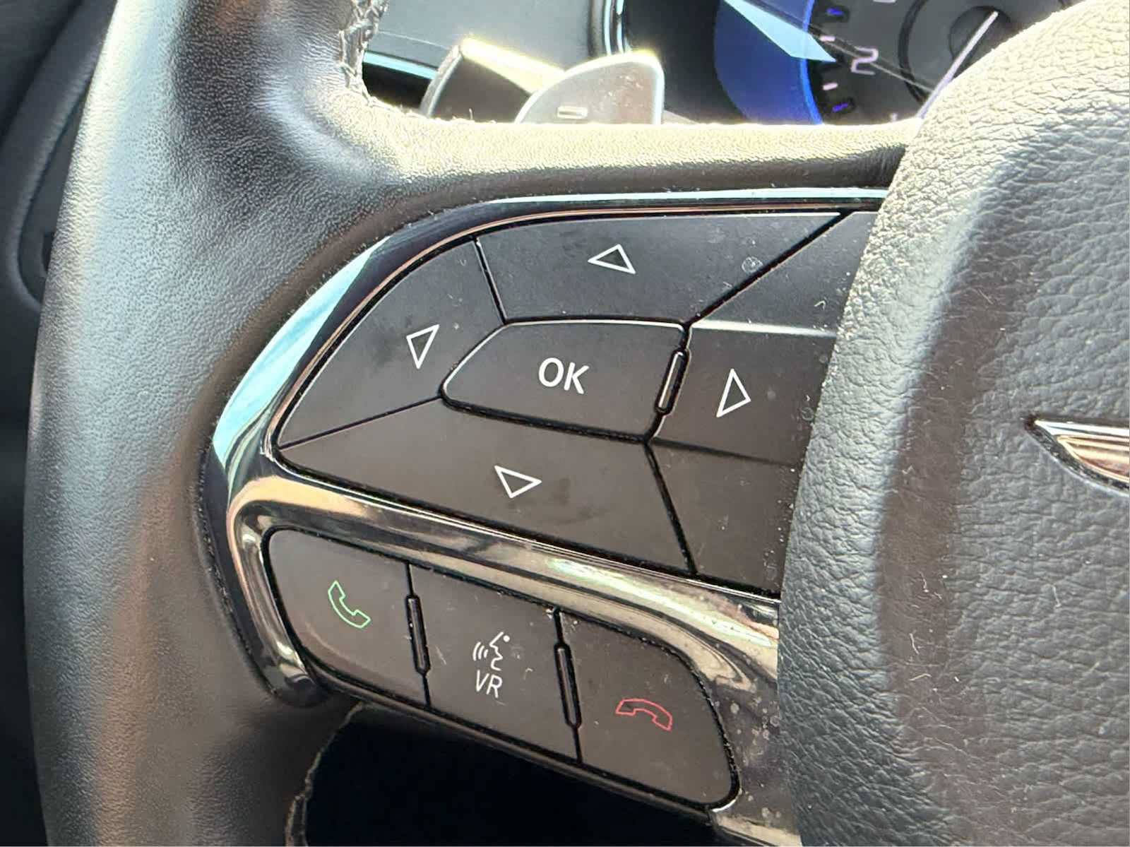 Used 2016 Chrysler 200 S w/ Comfort Group FWD image 12