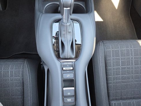 Certified 2025 Honda HR-V LX image 32