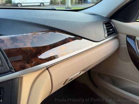 Used 2014 BMW 320i Sedan RWD image 56