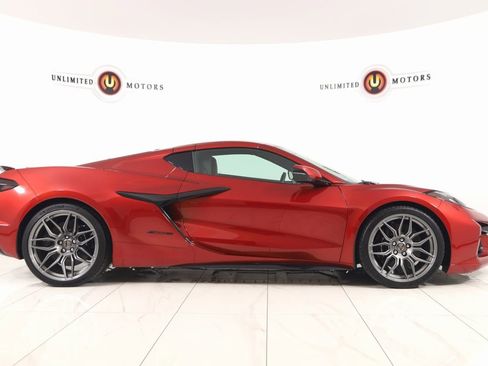 Used 2023 Chevrolet Corvette Z06 image 2