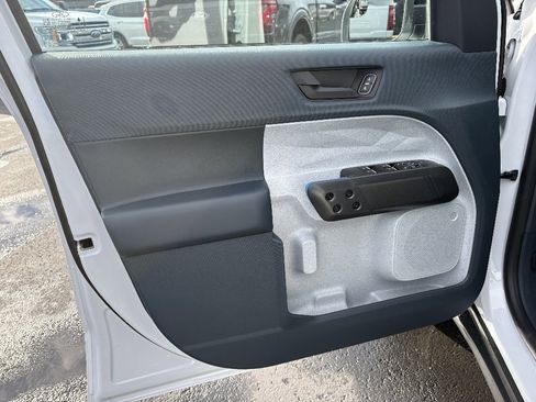 New 2025 Ford Maverick XLT w/ XLT Luxury Package FWD image 14