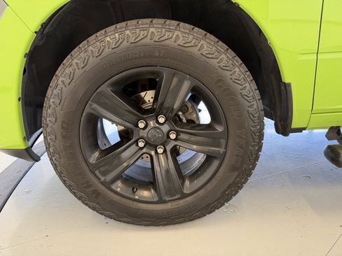 Used 2017 RAM 1500 Sport w/ Sublime Green Sport Package image 58