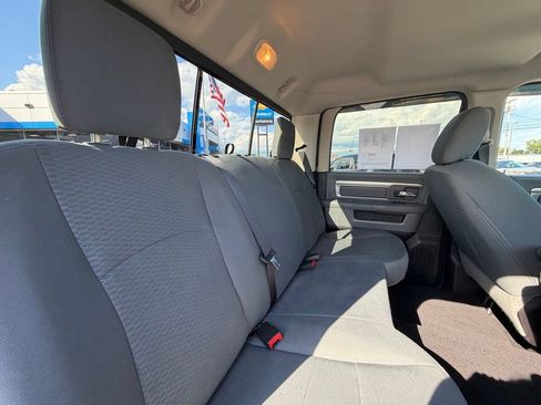Used 2016 RAM 2500 SLT AWD/4WD image 30