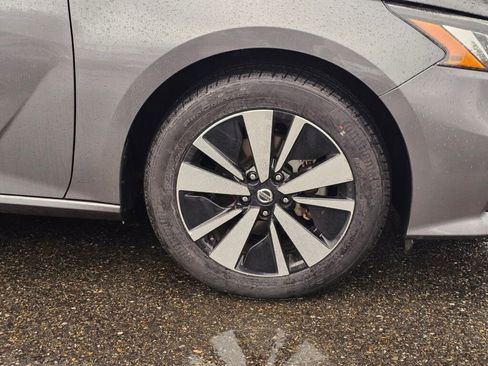 Used 2022 Nissan Altima 2.5 SV image 9