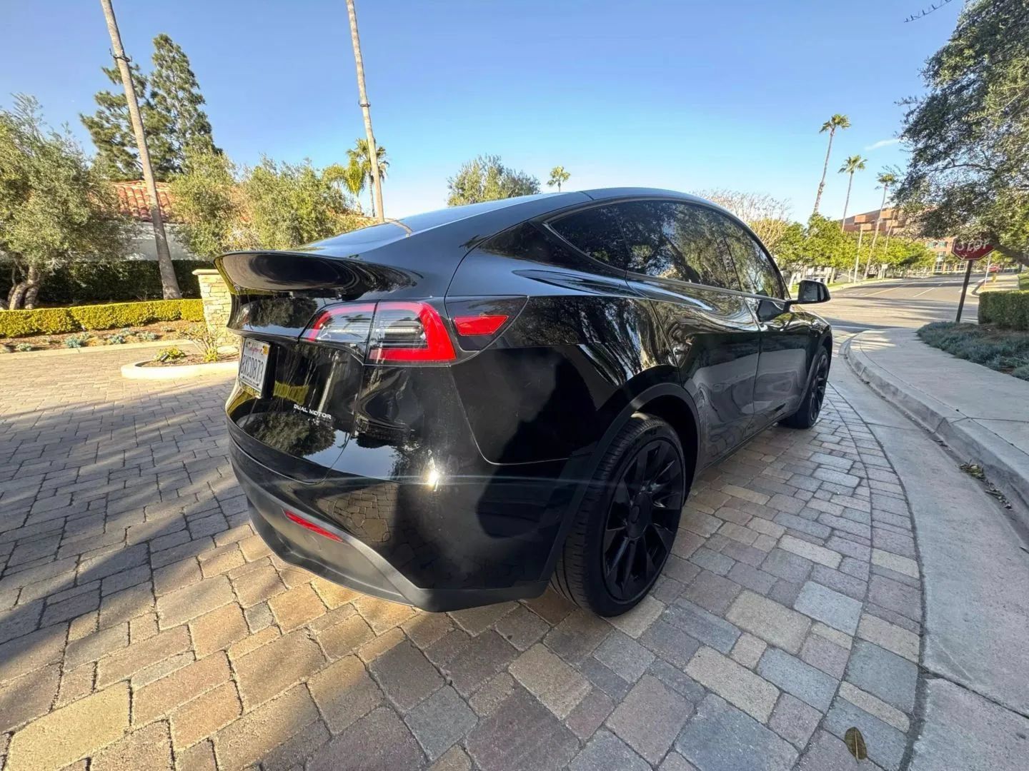 Used 2021 Tesla Model Y Long Range AWD/4WD image 10