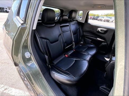 Used 2019 Jeep Compass Trailhawk w/ Leather Interior Group AWD/4WD image 25