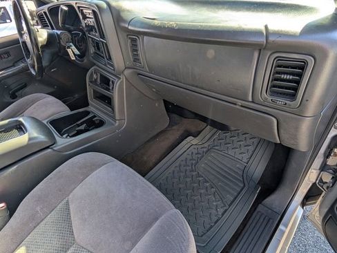 Used 2006 Chevrolet Silverado 1500 LT w/ Onstar Plus Package image 15