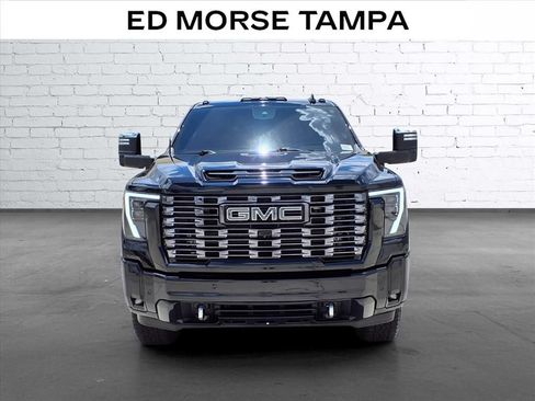 Used 2025 GMC Sierra 3500 Denali Ultimate AWD/4WD image 6