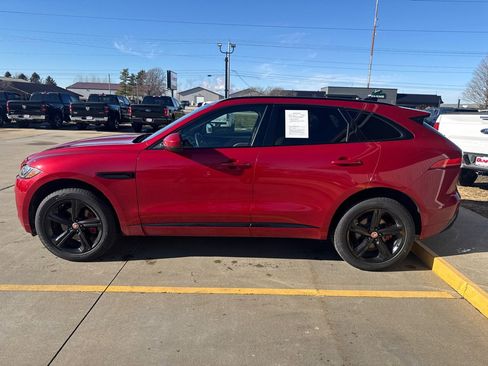 Used 2020 Jaguar F-PACE S image 2